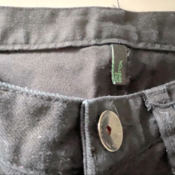 Benetton Black Jeans with inseam detailing. - Picture 6 of 7